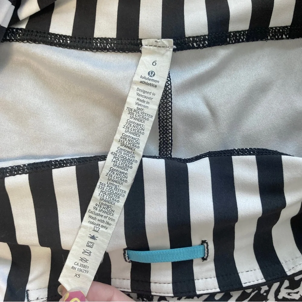 Lululemon Legging Run Inspire Crop II Luxtreme 6 Mini Brushed Animal Black White